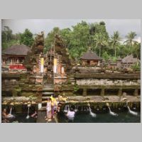 Indonesia, Bali, Tirta Empul, photo Saranabhi, Wikipedia.JPG